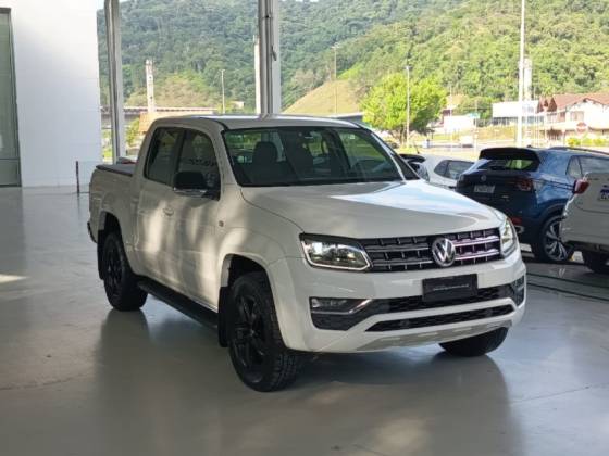VOLKSWAGEN AMAROK 2.0 HIGHLINE 4X4 CD 16V TURBO INTERCOOLER DIESEL 4P AUTOMÁTICO VOLKSWAGEN AMAROK 2.0 HIGHLINE 4X4 CD 16V TURBO INTERCOOLER DIESEL 4P AUTOMÁTICO